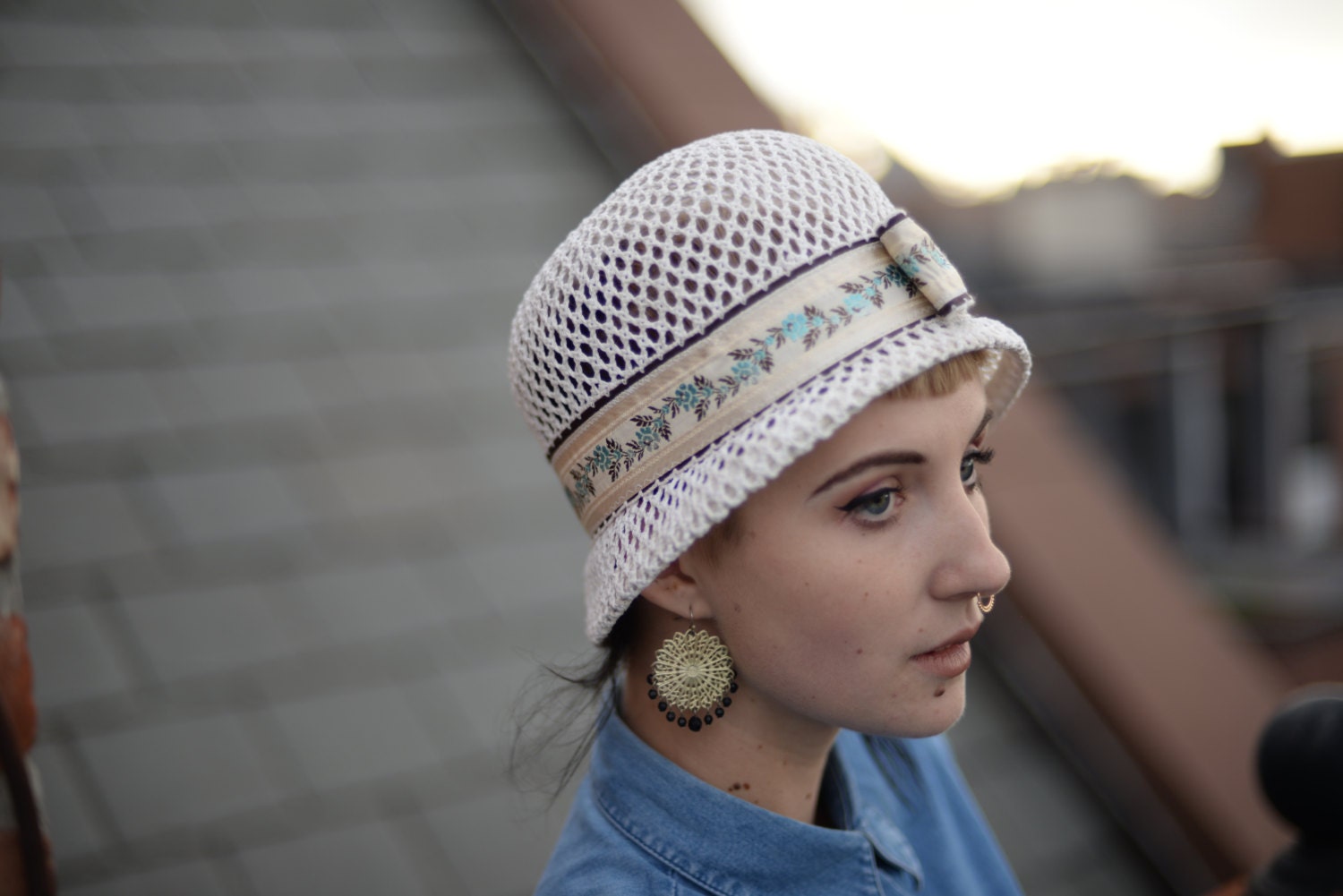 Weiße Stroh Cloche Hut Weiße Stroh Cloche Hut von WaywardMillinerShop