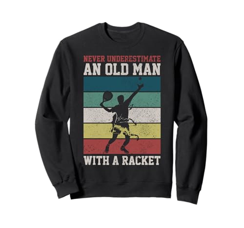 Padel Vintage Retro Never Underestimate An Old Man Lustig Sweatshirt Padel Vintage Retro Never Underestimate An Old Man Lustig Sweatshirt von We Love Padel