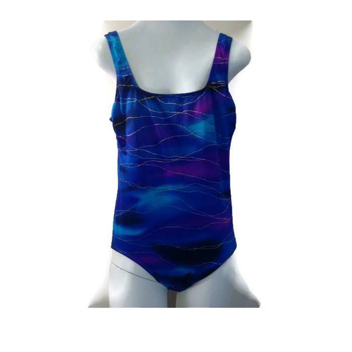 Jahrgang Robby Len Swimfashions Ein Stück Badeanzug Farbe Splash Galaxy Lila Blau Grün Mit Goldenen Linien Retro Mama Bescheiden Jahrgang Robby Len Swimfashions Ein Stück Badeanzug Farbe Splash Galaxy Lila Blau Grün Mit Goldenen Linien Retro Mama Bescheiden von WeAreOldSchool
