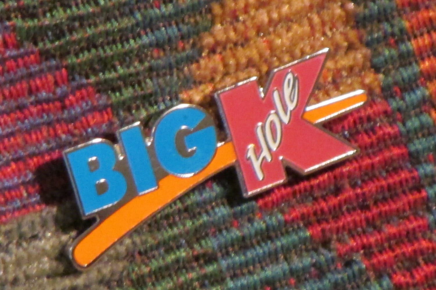 10Er Pack Big K Hole Glow in The Dark Emaille Revers Hut Pin Lot 10Er Pack Big K Hole Glow in The Dark Emaille Revers Hut Pin Lot von WeGotPinsMerch