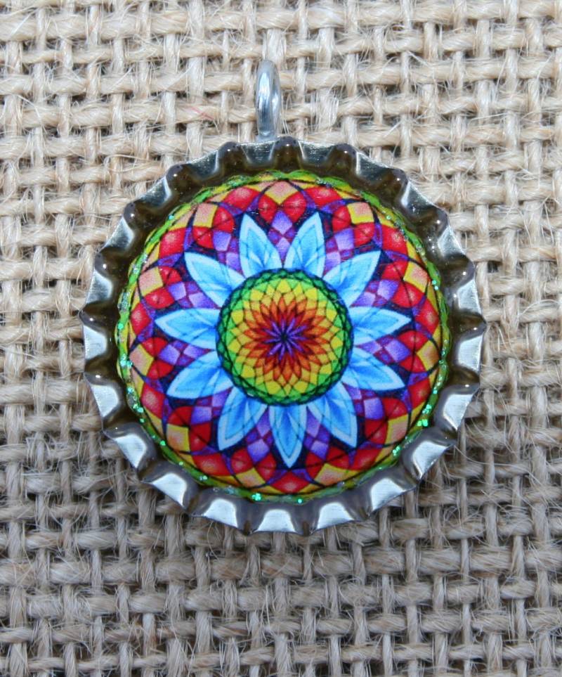 Bottle Caps-Mandala, Regenbogen Bottle Caps-Mandala, Regenbogen von WeHaveACapForThat