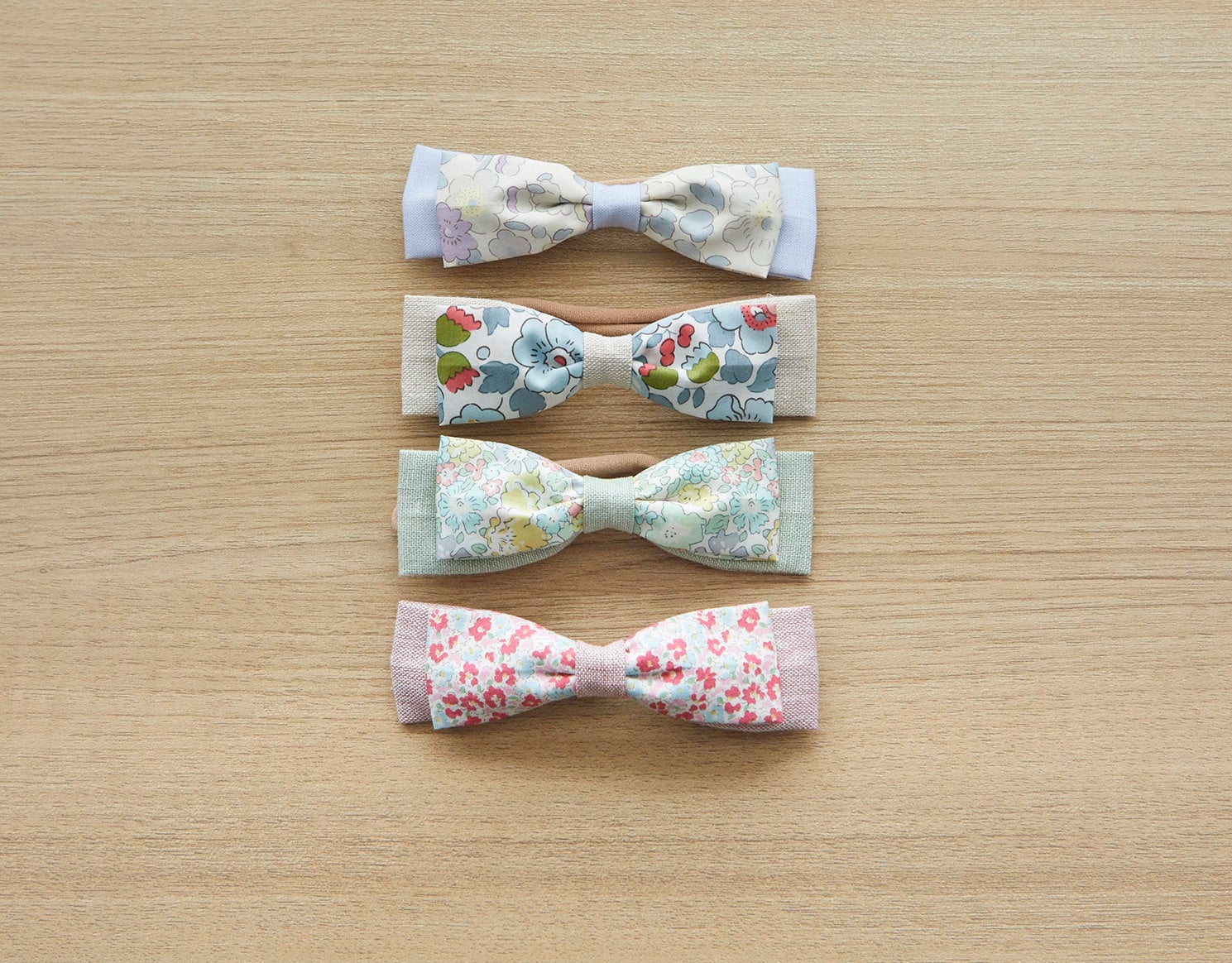 Liberty Und Essex Leinen Stirnbänder - Neugeborenen Baby Schleife Mädchen Stirnband von WeLoveStitches