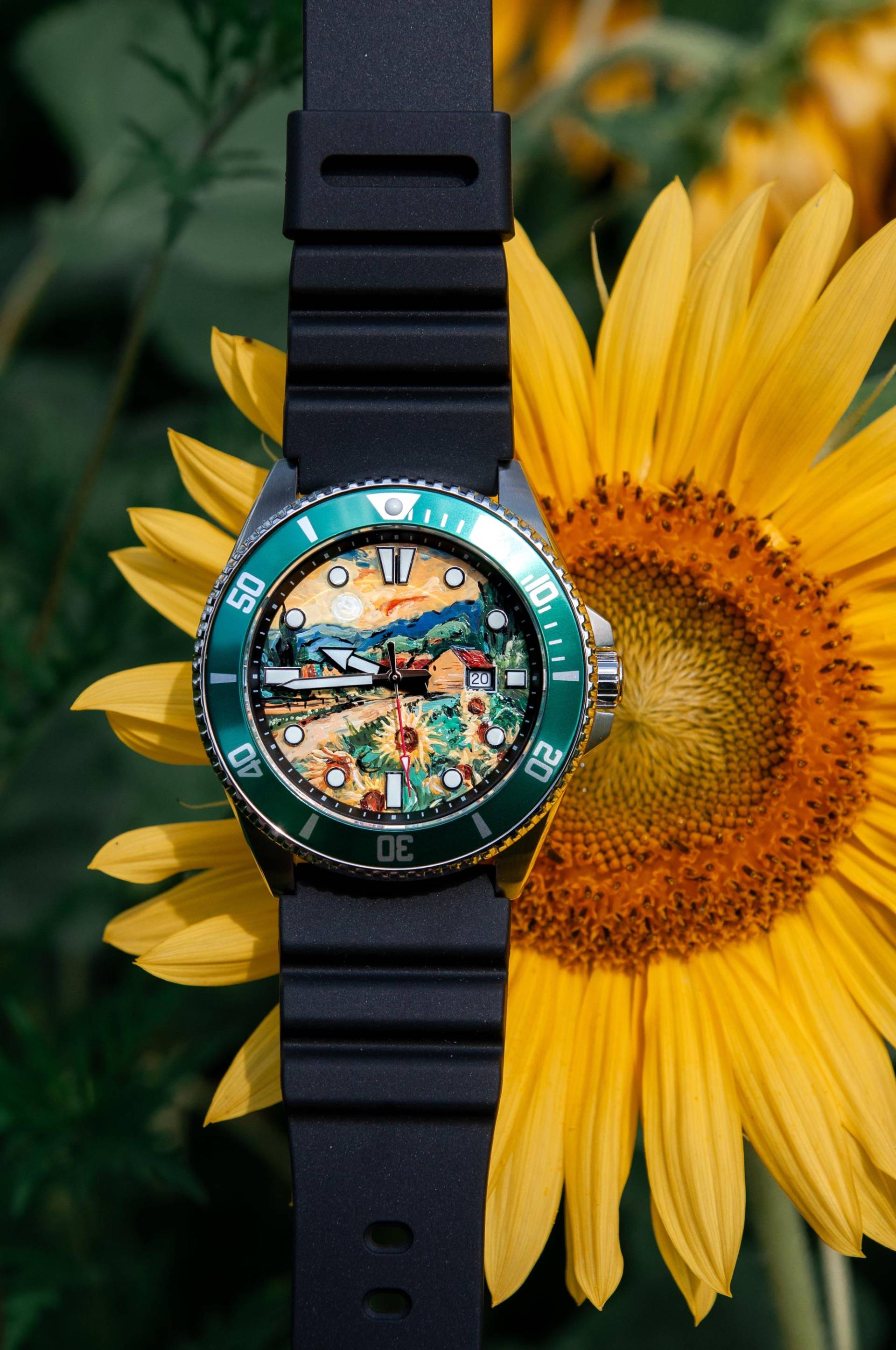 Handbemaltes Casio Mdv-106 | Sonnenblumen Van Gogh Inspiriert Versandfertig Handbemaltes Casio Mdv-106 | Sonnenblumen Van Gogh Inspiriert Versandfertig von WePaintWatches