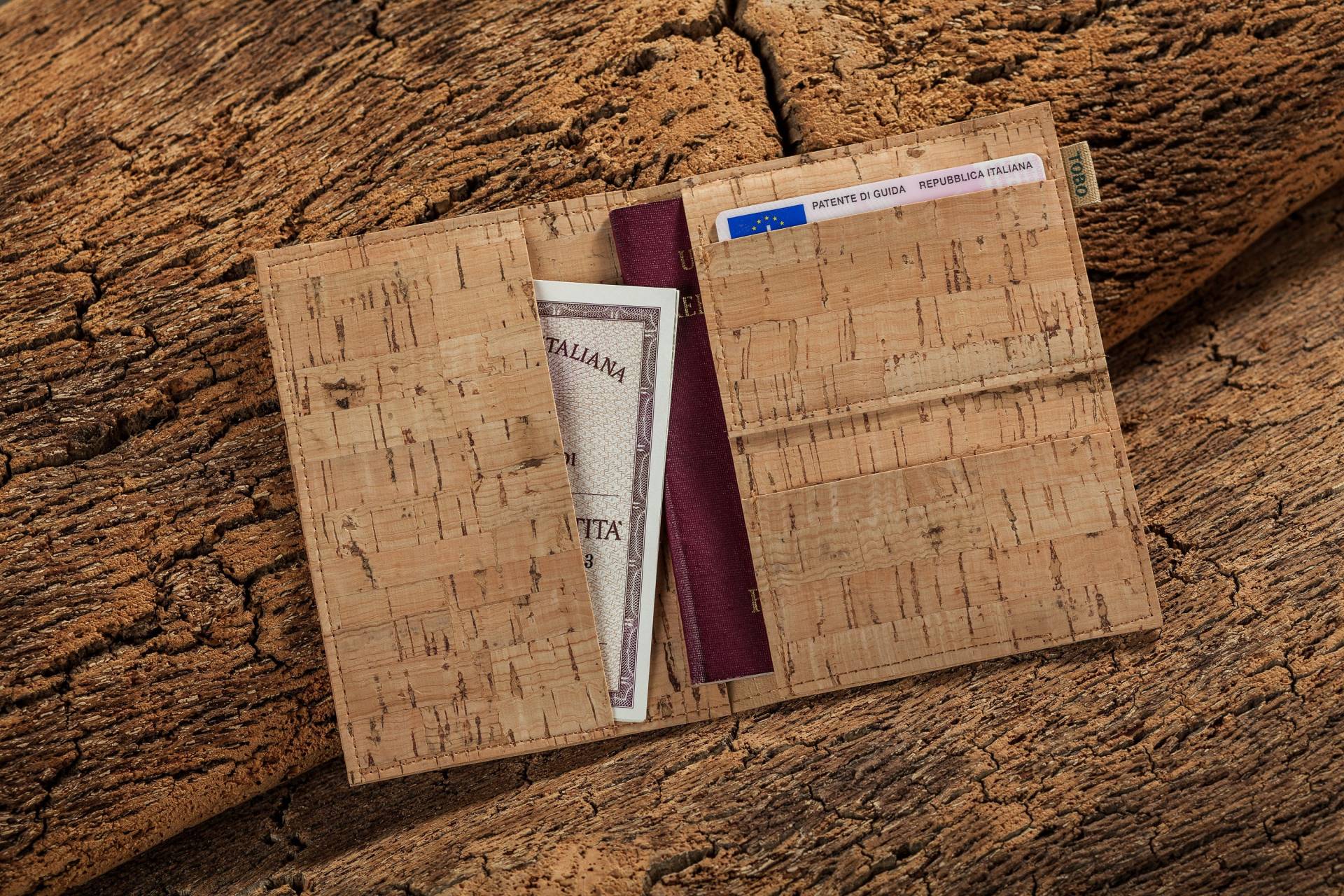 Reisepasshülle, Mittelmeer, Aus Pflanzlichem Korkleder, Kartenhalter, Für 2 Pässe, Doppelpass, Vegan, Wasserdicht von WeTobo