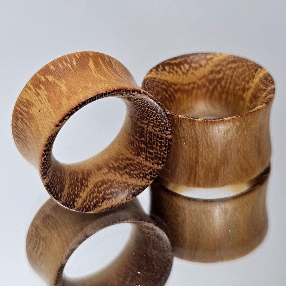 Osage Orange Holz Tunnel Ohr Plugs Handgefertigte Durchmesser 5mm - 55mm Osage Orange Holz Tunnel Ohr Plugs Handgefertigte Durchmesser 5mm - 55mm von WeUseWood
