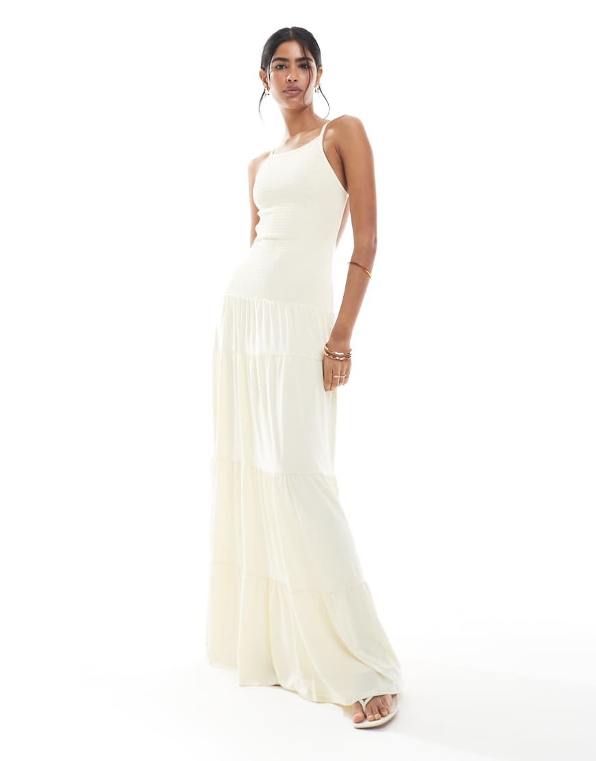 WeWoreWhat - Gesmoktes Maxikleid in Elfenbeinweiß mit tiefer Taille WeWoreWhat - Gesmoktes Maxikleid in Elfenbeinweiß mit tiefer Taille von WeWoreWhat