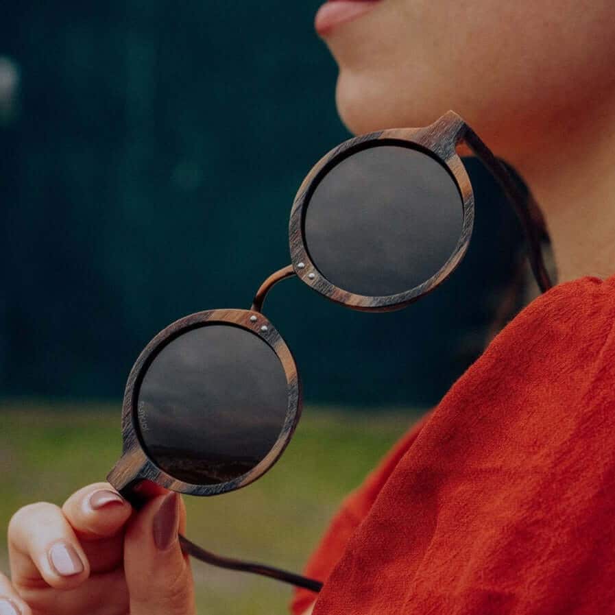 Joplins Yolinho - Holz-Sonnenbrillen, Polarisierte Sonnenbrillen, Umweltfreundliche Recycelte Acetat-Sonnenbrillen Joplins Yolinho - Holz-Sonnenbrillen, Polarisierte Sonnenbrillen, Umweltfreundliche Recycelte Acetat-Sonnenbrillen von WearJoplins