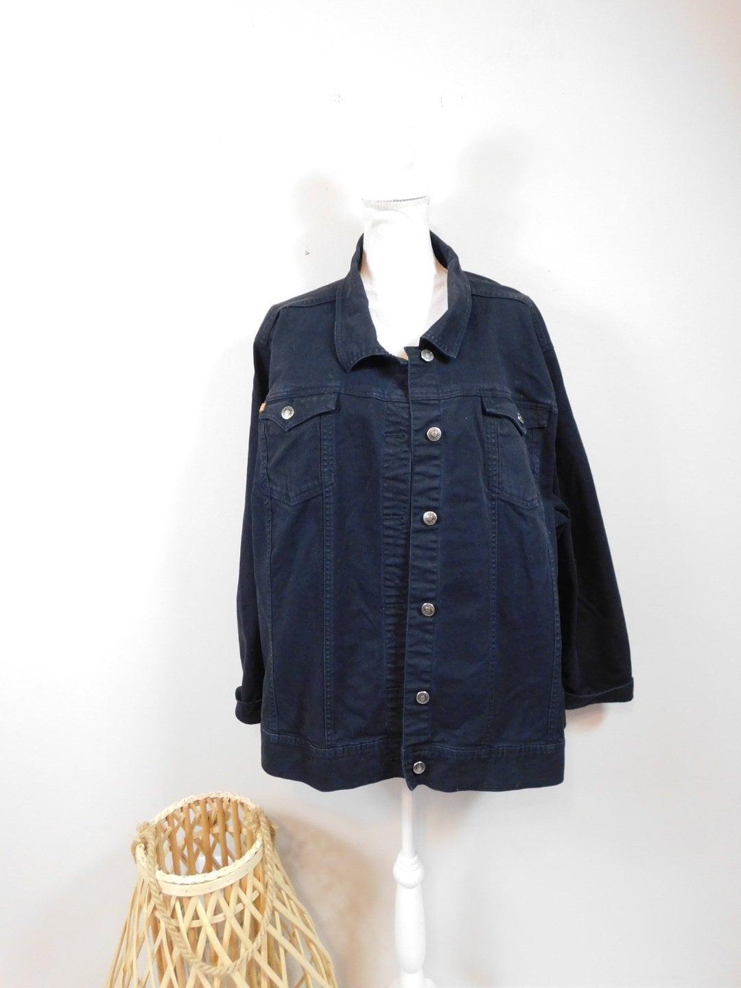 Vintage 90Er Jahre Liz & Me Black Faded Jean Denim Wash Silver Button Down Cotton Oversize Long Sleeve Jacket Coat Sz 22/3x Plus Size von WearingMeOutVtg