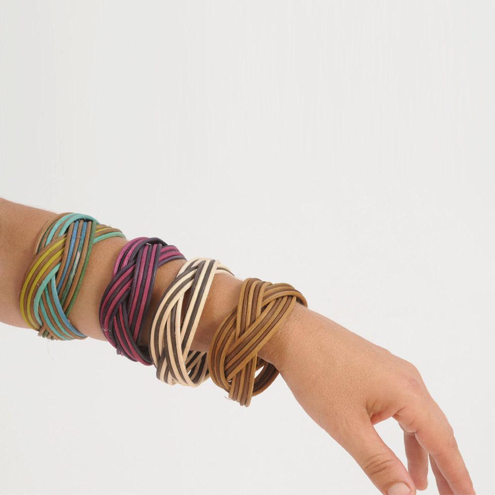 Geflochtener Armreif, Armstulpe Geflochtener Armreif, Armstulpe von WeavingArt