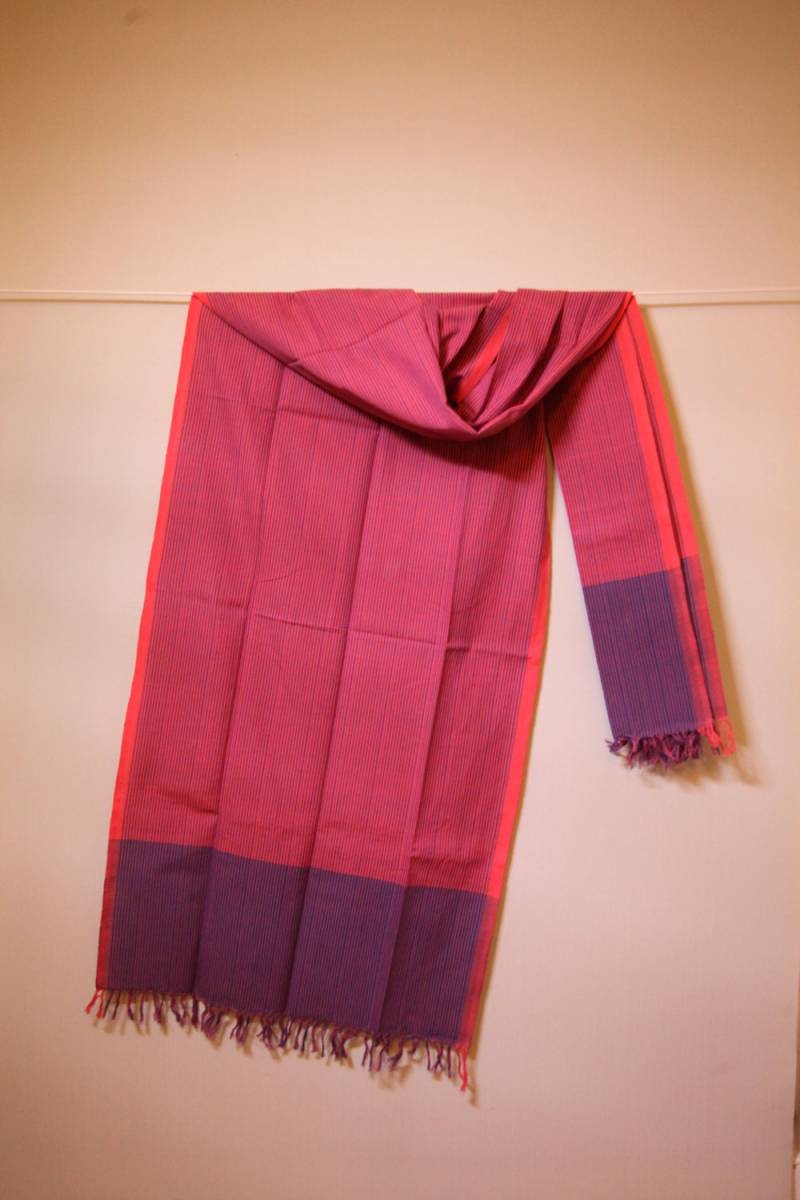 Der "Surekha' Orange/Rosa Und Blau Gestreifte Schal Von Weaving Destination 100% Bio-Baumwolle Der "Surekha' Orange/Rosa Und Blau Gestreifte Schal Von Weaving Destination 100% Bio-Baumwolle von WeavingDestination