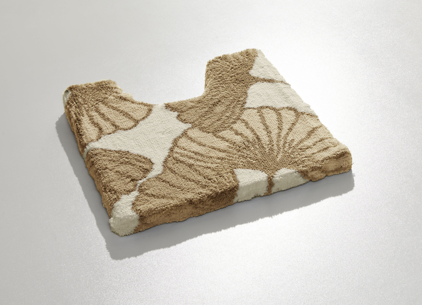 Badgarnitur mit Ginkgoblätter-Motiv, Größe 108 (Stand-WC-Vorleger, 50/ 50 cm), Cappuccino von Webana