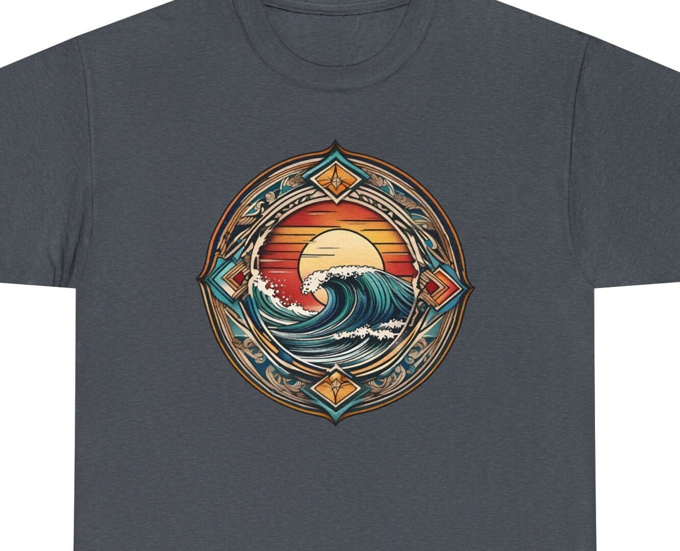 Beach Waves Shirt, Surf Inspired Vintage Vacation T-Shirt, Ocean Family Clothing, Boho Shirt von WebserviceArt