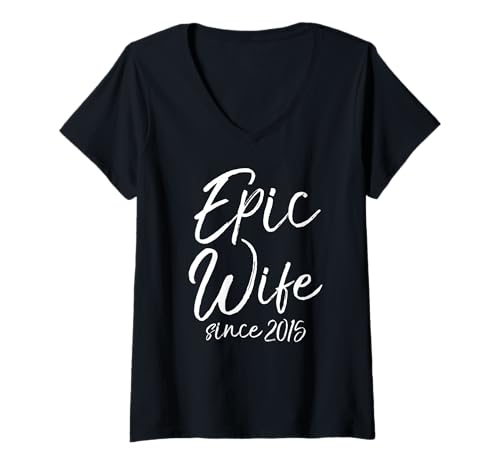 Damen Matching 5th Anniversary Couples Gifts Epic Wife Since 2015 T-Shirt mit V-Ausschnitt Damen Matching 5th Anniversary Couples Gifts Epic Wife Since 2015 T-Shirt mit V-Ausschnitt von Wedding Anniversary Husband & Wife Couples Gifts