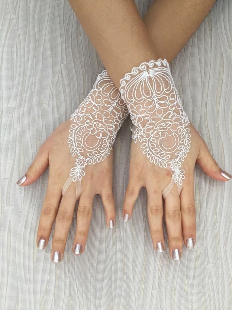 Elfenbein Handschuhe, Braut Lange Fingerlose Handschuhe von WeddingBarefoot