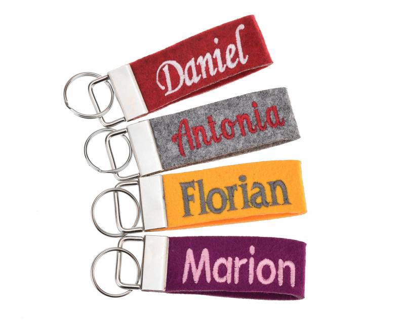 Schlüsselanhänger Bestickt Mit Name in 34 Filz-Farben - Text, Personalisiert, Bestickung Wunschtext Schlüsselband Schlüsselanhänger Bestickt Mit Name in 34 Filz-Farben - Text, Personalisiert, Bestickung Wunschtext Schlüsselband von WeddingManiaShop