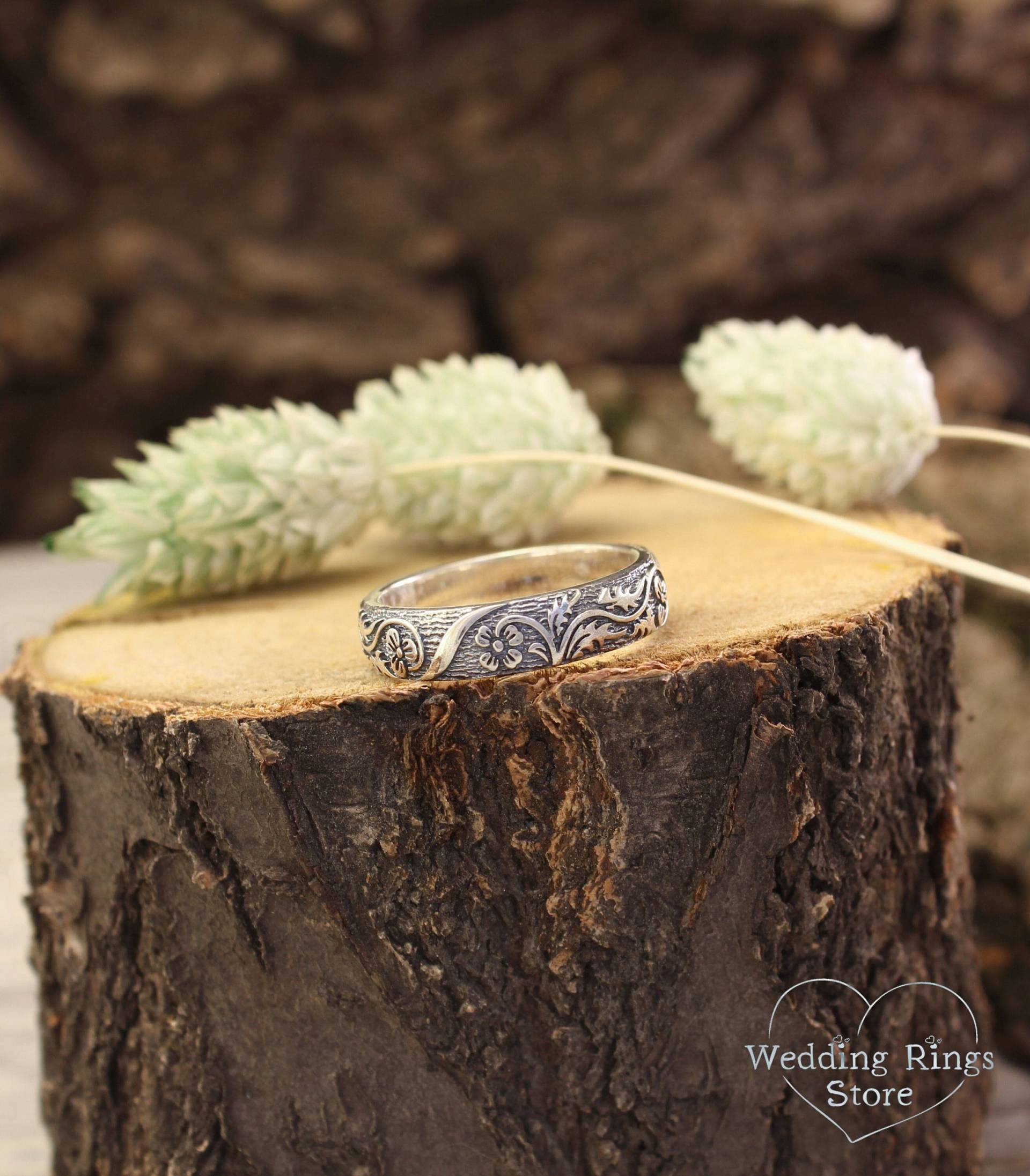 Pflanzensilberring Mit Blüten Und Blättern, Von Der Natur Inspirierter Ehering, Baumrindenband Ranke von WeddingRingsStore