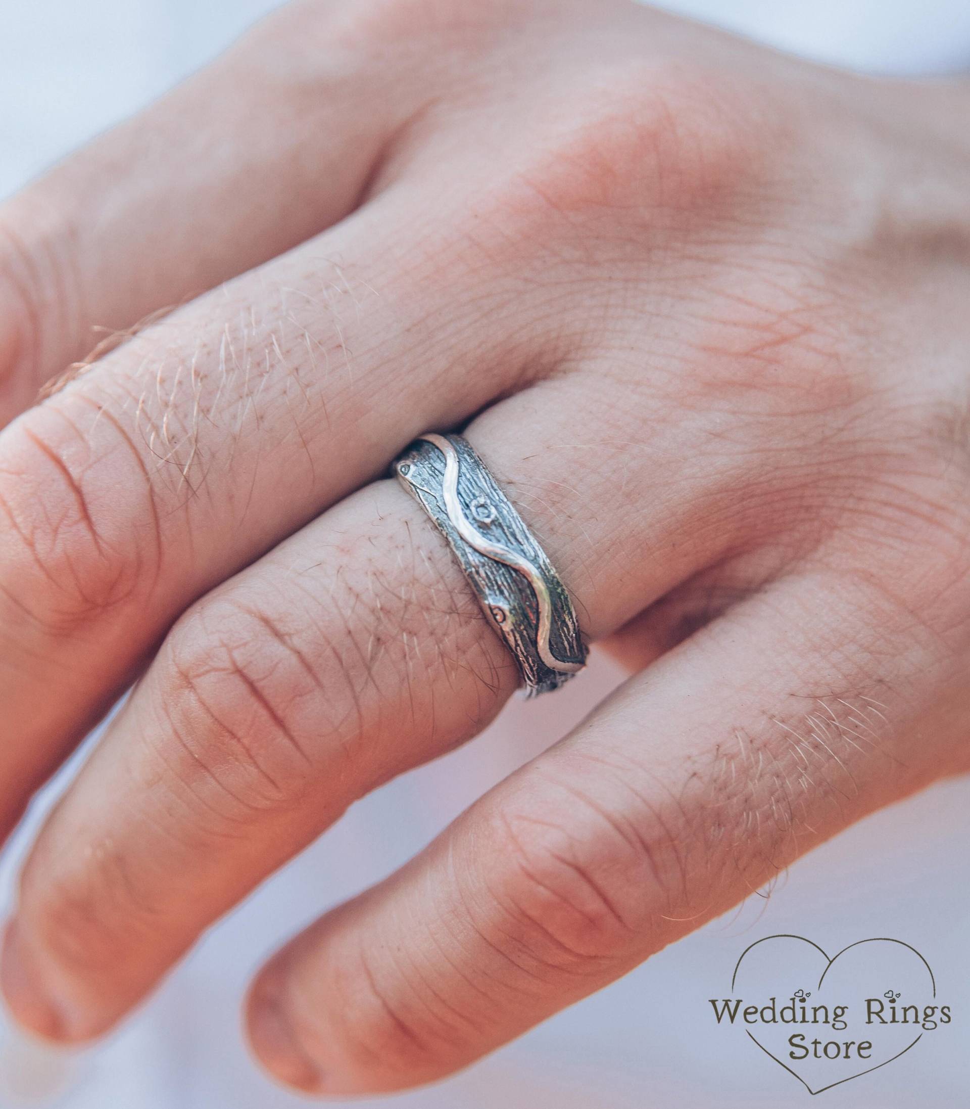 Ungewöhnliche Welle Und Baumrinde Silber Band, Gewellte Linie Auf Einem Baum Band Für Ihn, Schwere Rinde Ehering, Freund Geschenk Weihnachten von WeddingRingsStore