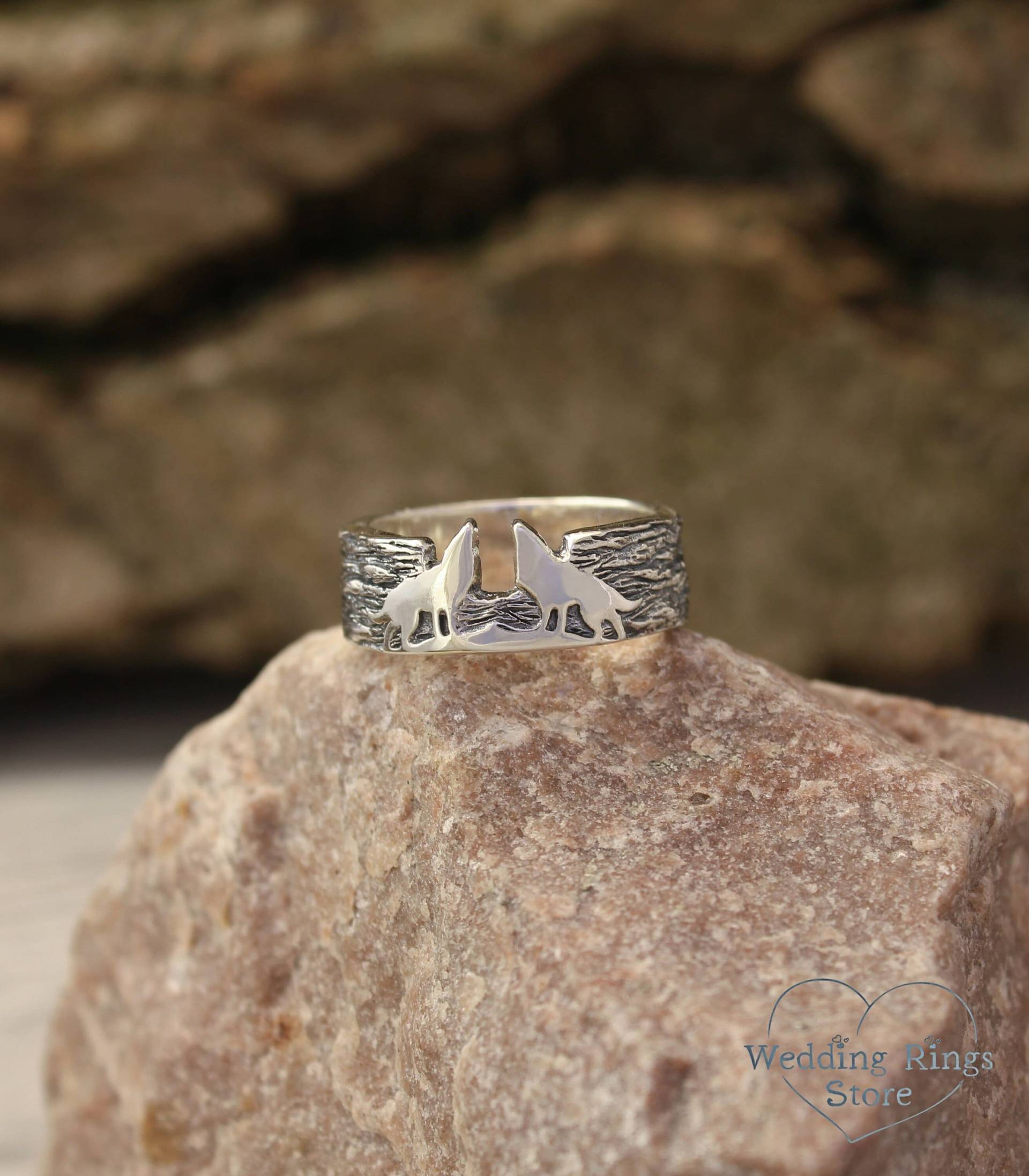 Zwei Wölfe Ring Im Brutalen Stil, Silber Baumrinde Ehering Für Ihn Sie, Tierring von WeddingRingsStore