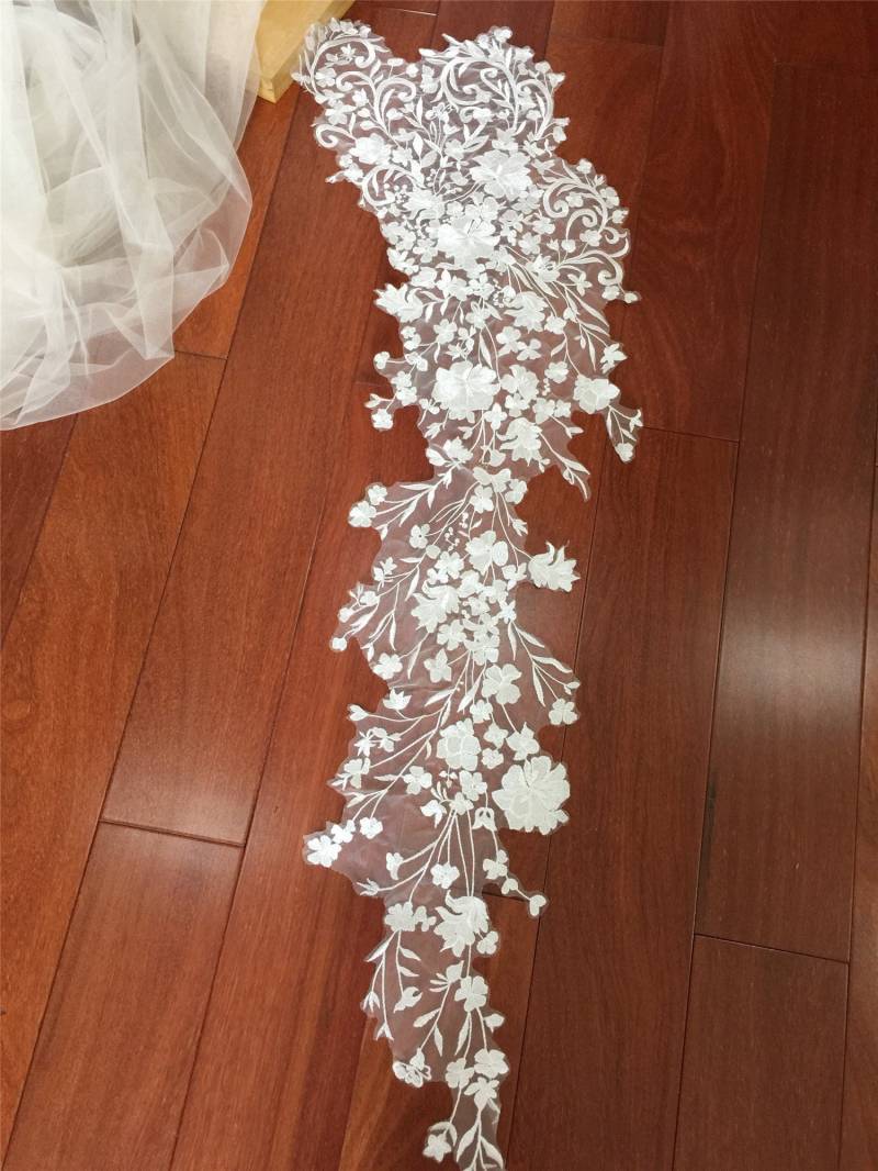Florale Guipurespitze Applikation Besticktes Braut Mieder | 120cm X 300cm von WeddingdressfabricCo