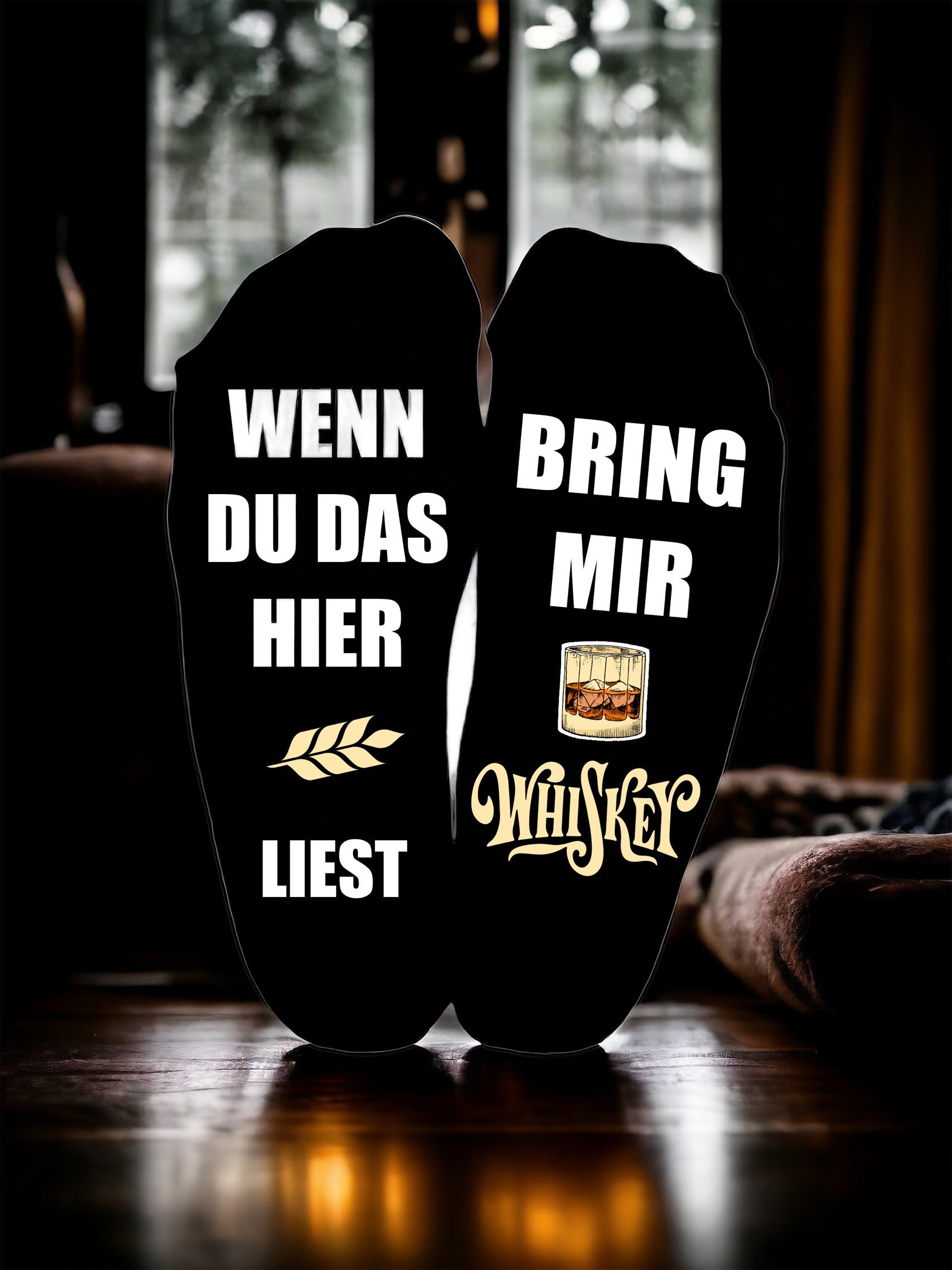 Vatertag - Geschenk Auszeitsocken „Bring Mir Whiskey", Entspannung, Sprüche Socken Vatertag - Geschenk Auszeitsocken „Bring Mir Whiskey", Entspannung, Sprüche Socken von WeddingtreeShop