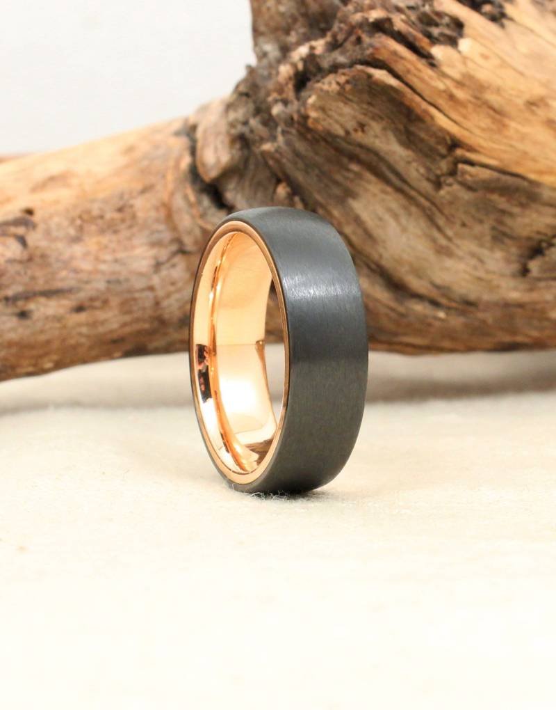 Innenring Aus Schwarzem Zirkonium Und 14-Karätigem Gelbgold - Gemischtes Metallband, Eheringe von WedgewoodRings