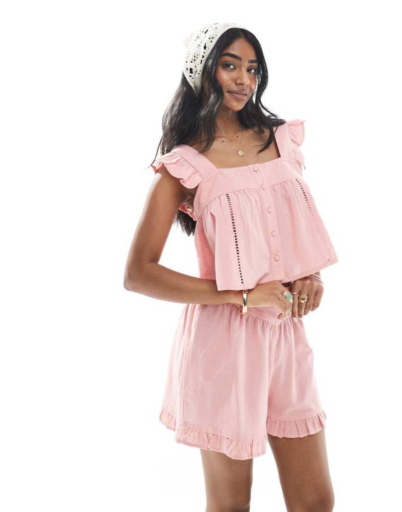 Wednesday's Girl - Gesmokte Bluse im Gaze-Stil in Rosa mit Rüschenärmeln, Kombiteil von Wednesday's Girl