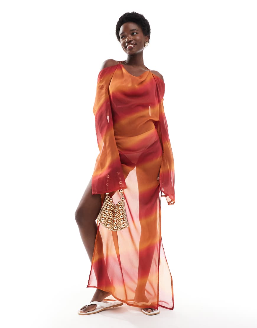 Wednesday's Girl - Maxi-Strandkleid in Orange mit Wasserfallkragen vorne und Farbverlauf von Wednesday's Girl