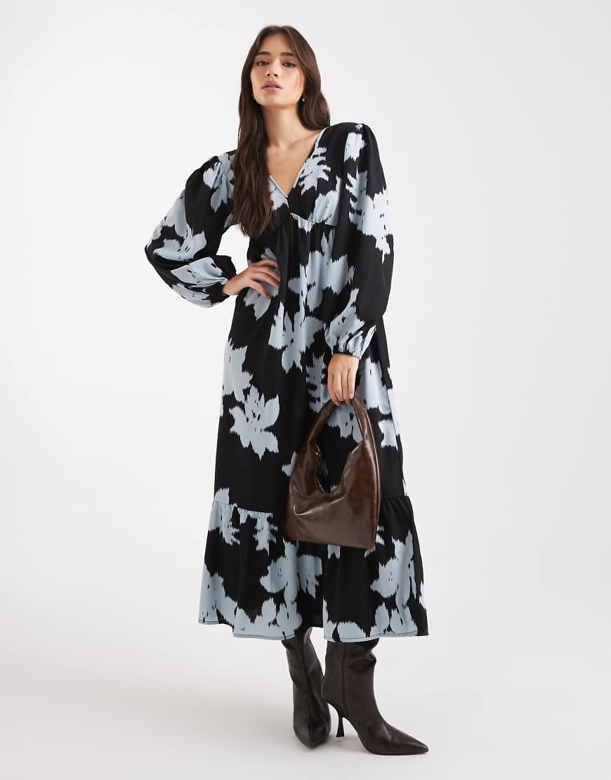 Wednesday's Girl - Midaxi-Kleid in Blau mit Blumenmuster, V-Ausschnitt und Puffärmeln-Brown Wednesday's Girl - Midaxi-Kleid in Blau mit Blumenmuster, V-Ausschnitt und Puffärmeln-Brown von Wednesday's Girl