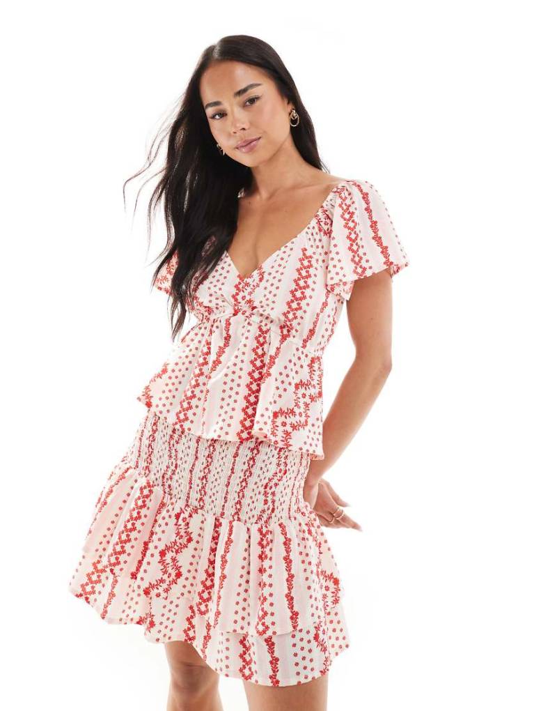 Wednesday's Girl - Oberteil in Rosa mit Streifenprint und Puffärmeln, Kombiteil von Wednesday's Girl