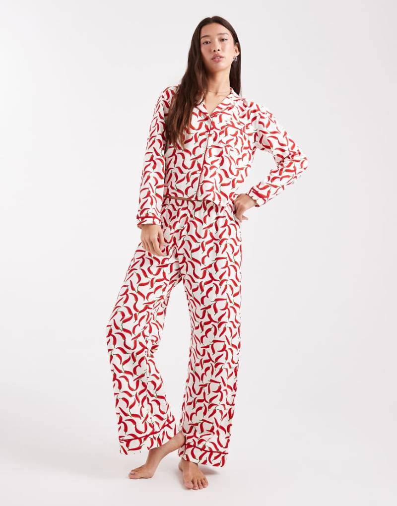 Wednesday's Girl - Pyjama mit Chili-Muster, bestehend aus langärmligem Hemd und Hose-Rot Wednesday's Girl - Pyjama mit Chili-Muster, bestehend aus langärmligem Hemd und Hose-Rot von Wednesday's Girl