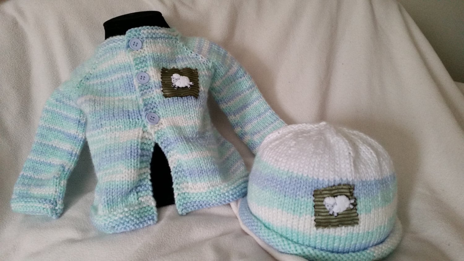 Wee Lamm Pullover Set Wee Lamm Pullover Set von WeeLambKnitted