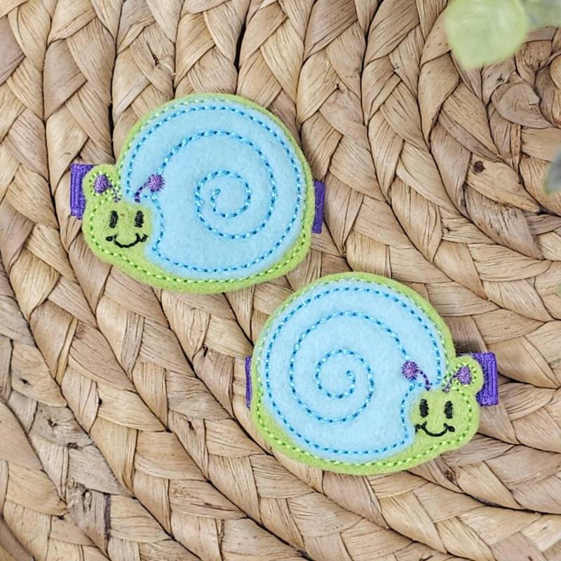 Blau & Grün Schnecke Haarspangen, Kleinkind Frühling Blaue Grüne von WeeWhaleBoutique