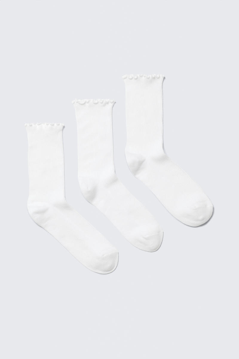 3-pack Frill Edge Socks von Weekday