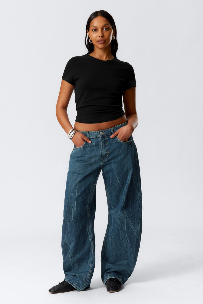 Abell Mid Rise Regular Cocoon Leg Jeans von Weekday