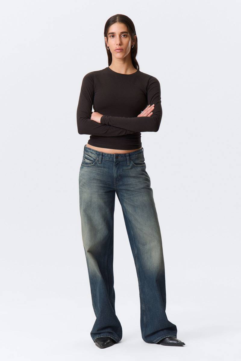 Ample Low Rise Loose Wide Leg Jeans von Weekday