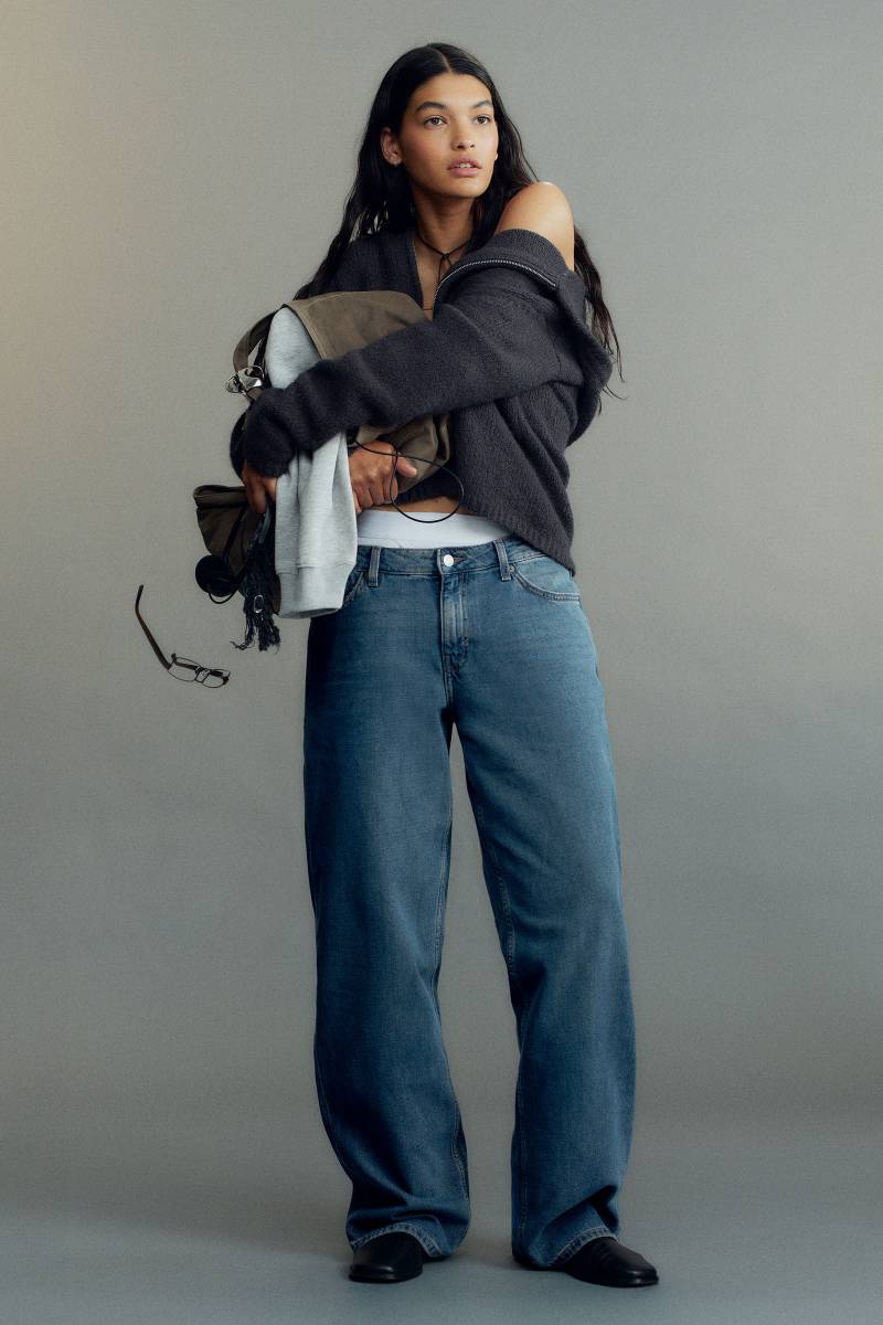 Ample Low Rise Loose Wide Leg Jeans von Weekday