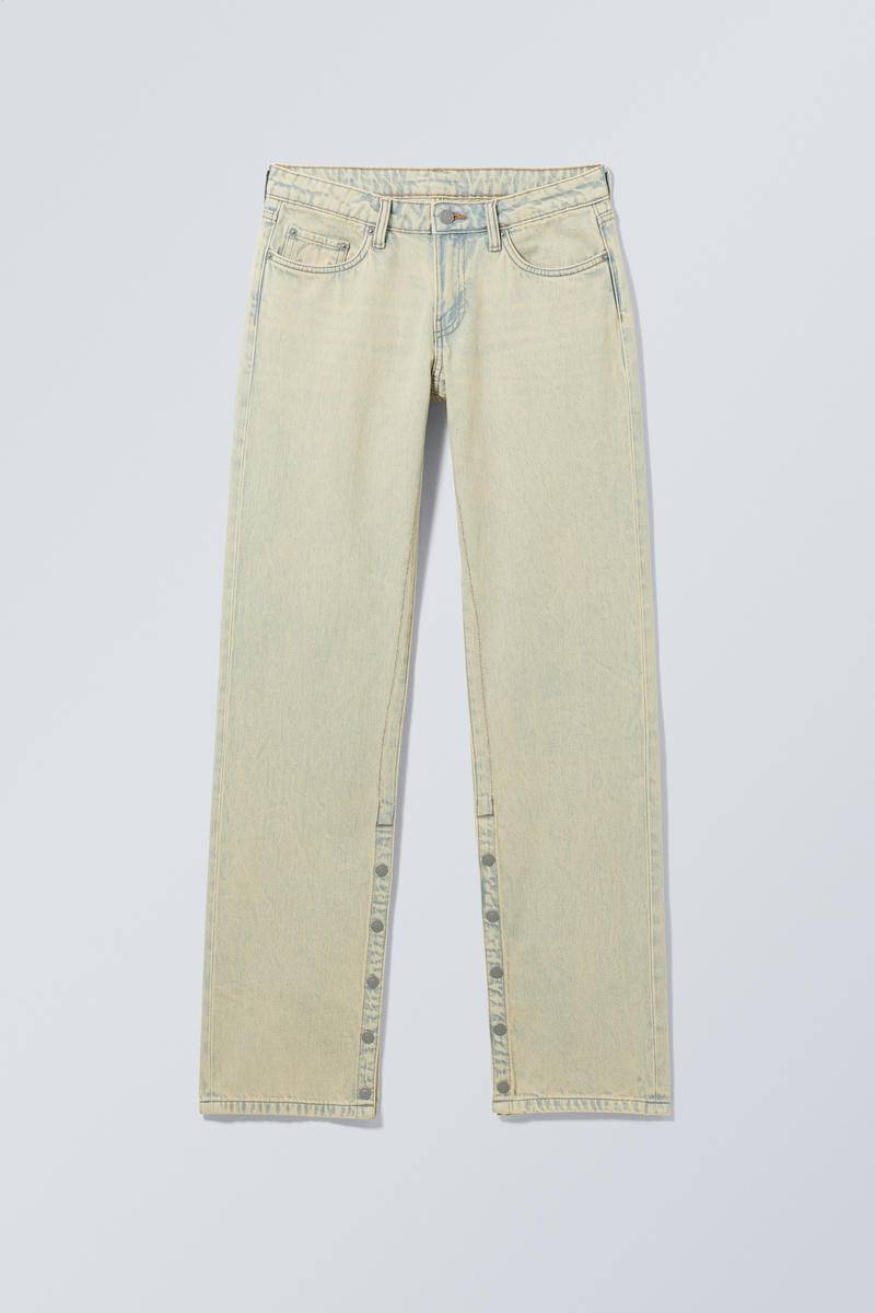 Arrow Low Straight Slit Jeans von Weekday
