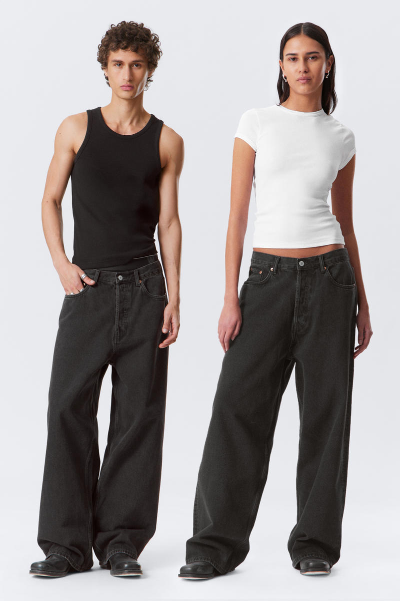 Astro Loose Baggy Leg Jeans von Weekday