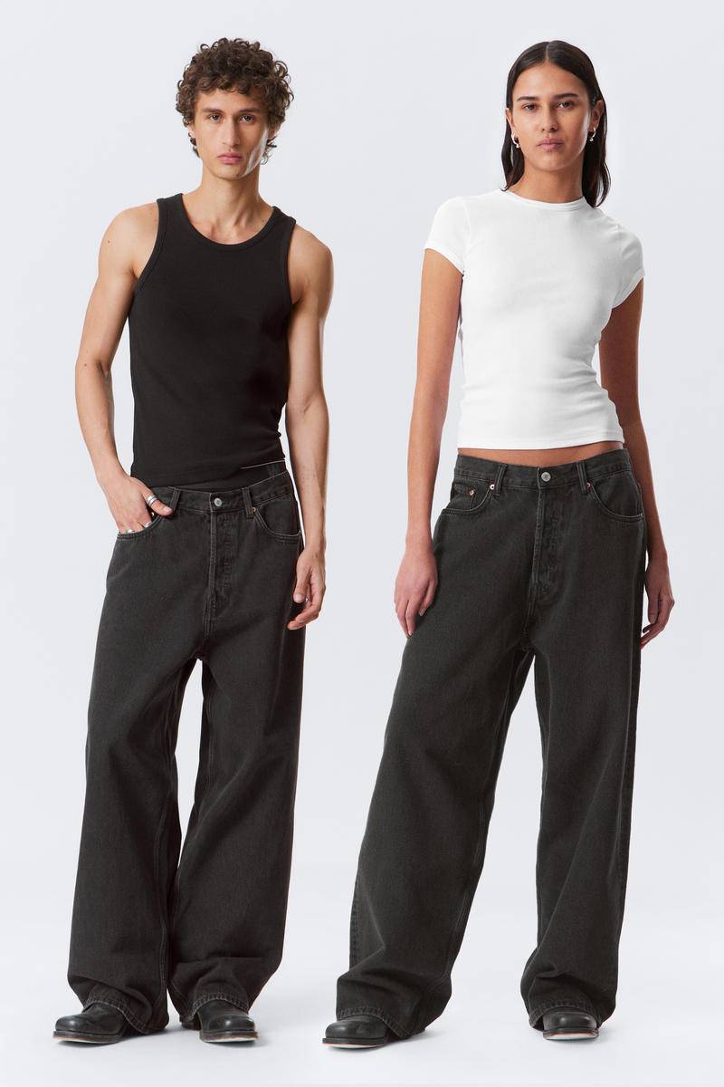 Astro Loose Baggy Leg Jeans von Weekday