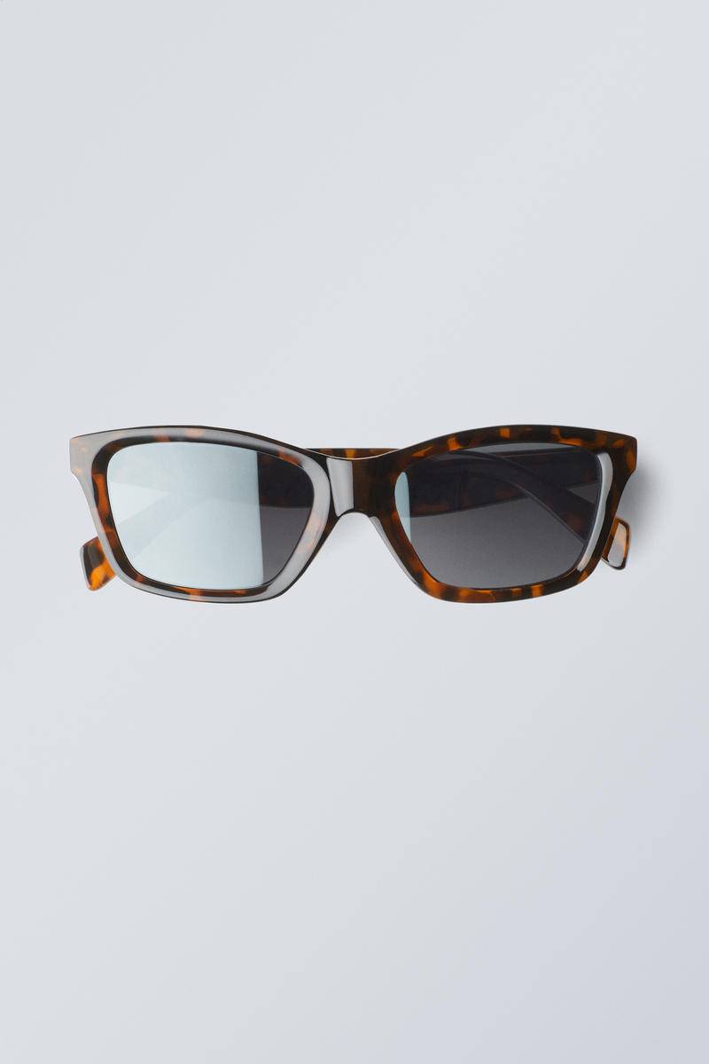 Bold Rectangular Sunglasses von Weekday