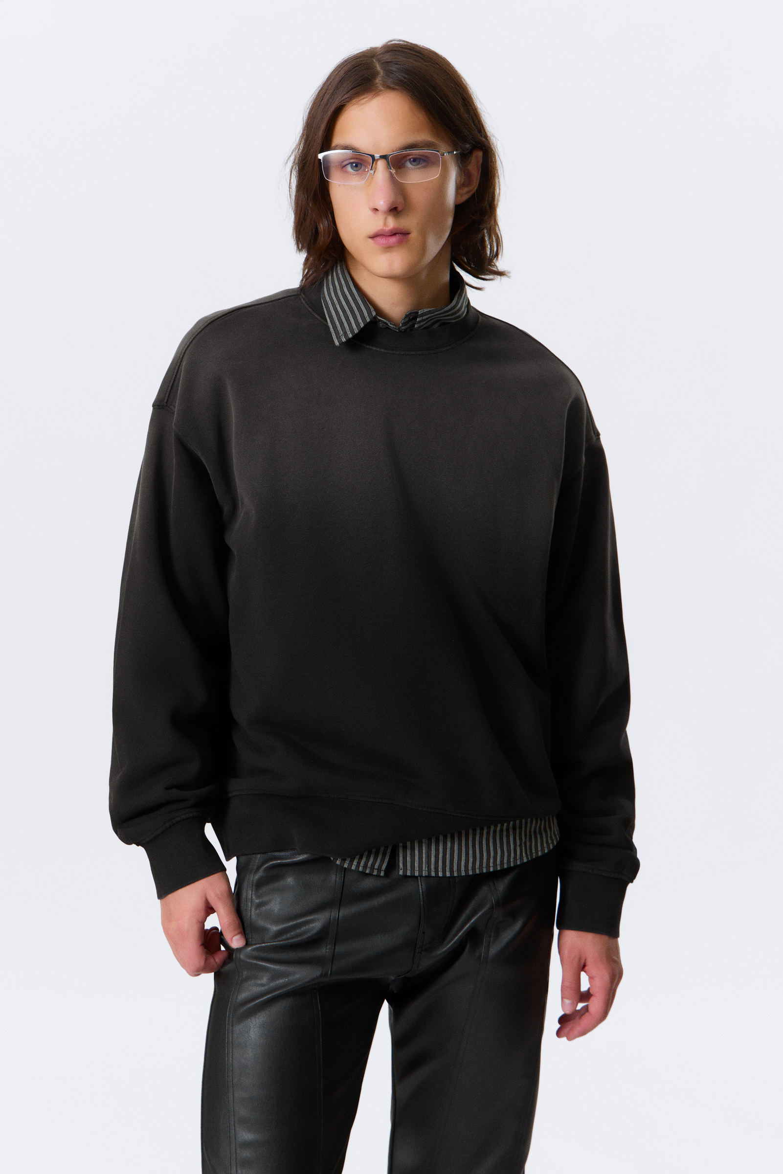 Boxy Distressed Sweatshirt Boxy Distressed Sweatshirt von Weekday