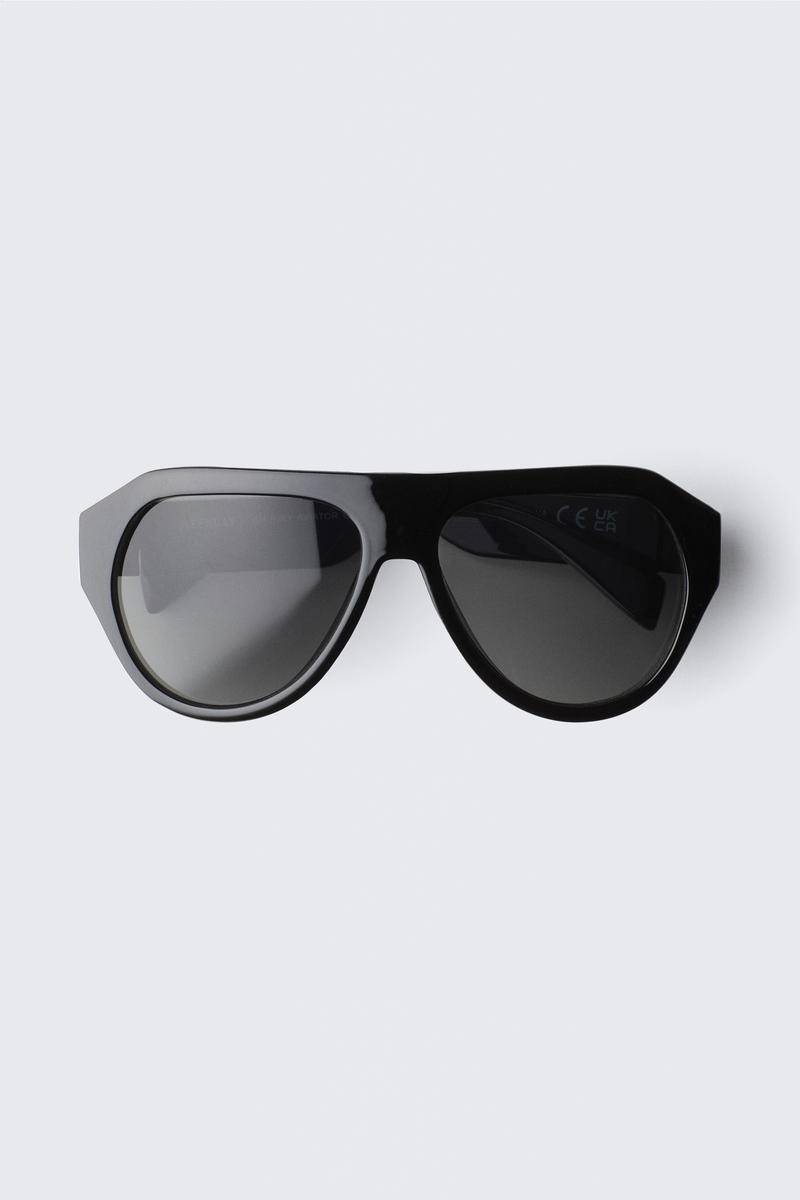 Chunky Aviator Unisex Sunglasses von Weekday