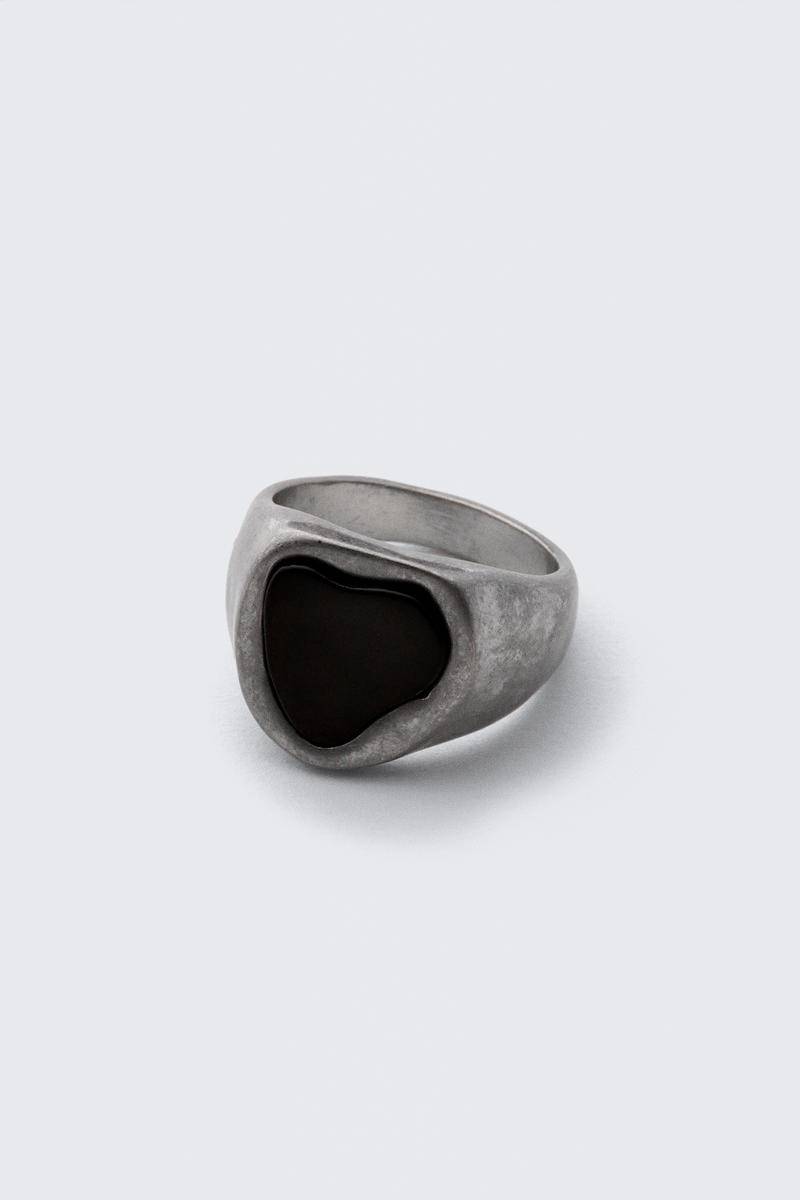 Chunky Stone Signet Ring von Weekday