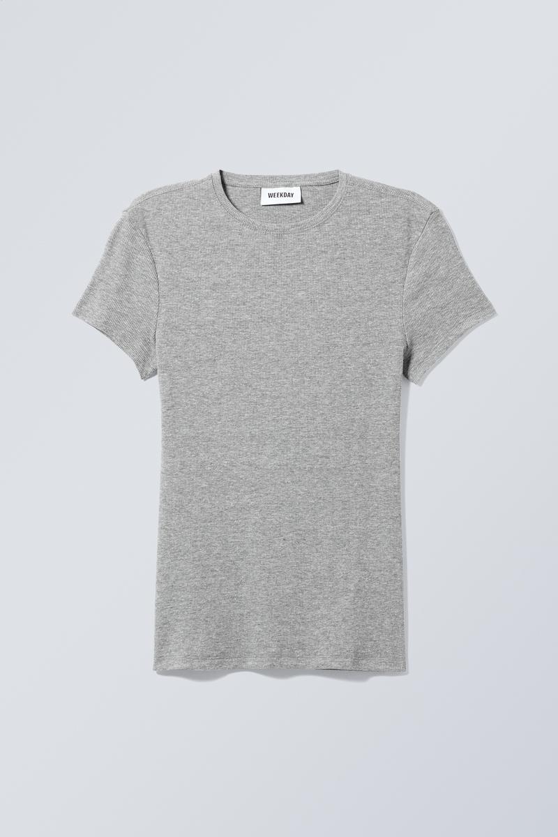 Close Fitted Rib T-Shirt von Weekday