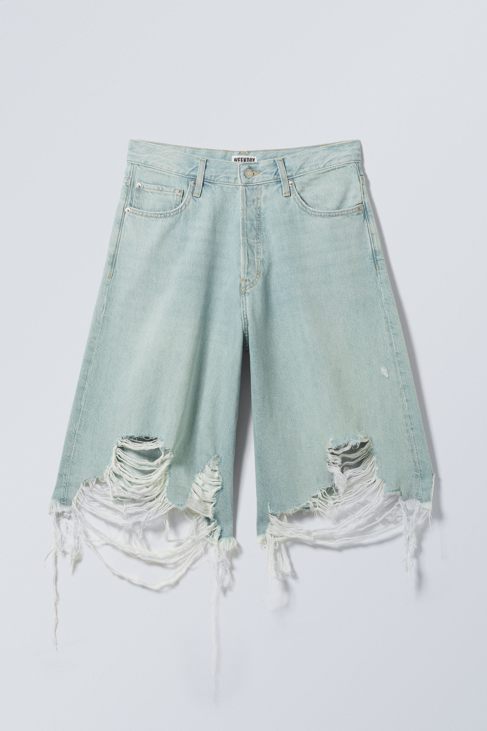 Cosmos Loose Fit Denim Shorts von Weekday