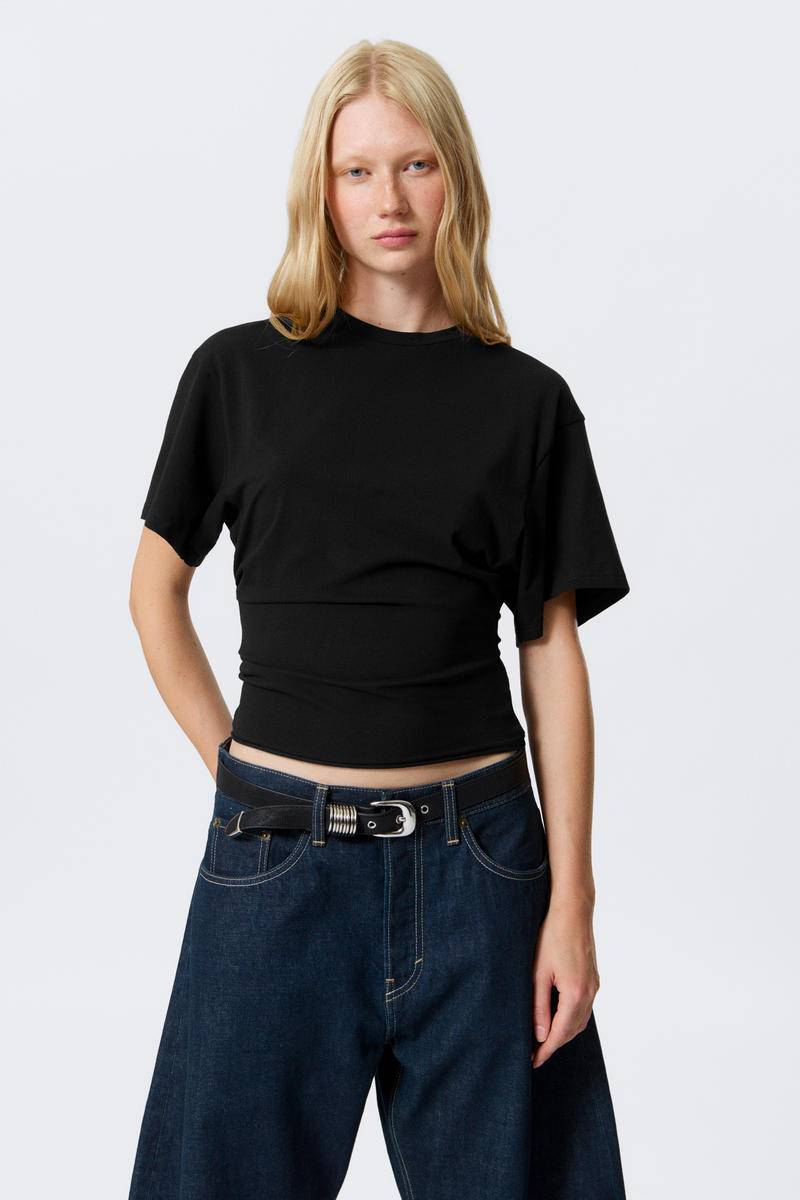 DRAPED FITTED T-SHIRT DRAPED FITTED T-SHIRT von Weekday