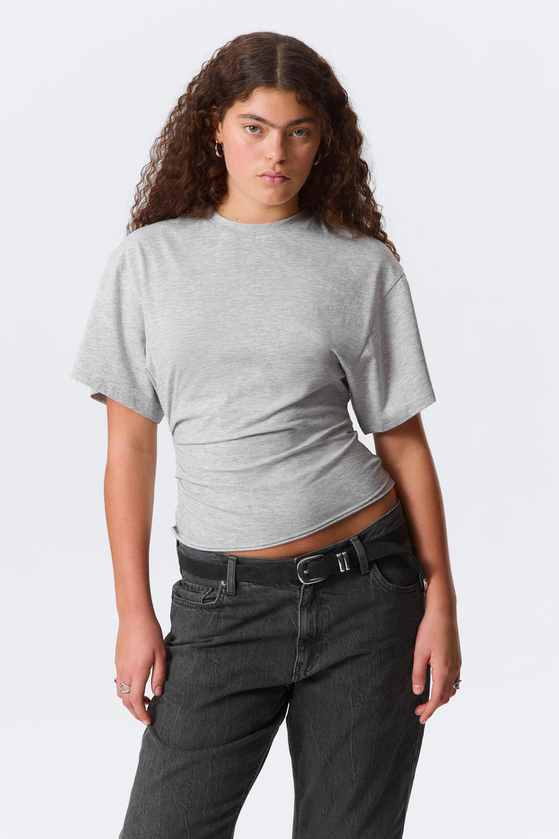 DRAPED FITTED T-SHIRT DRAPED FITTED T-SHIRT von Weekday