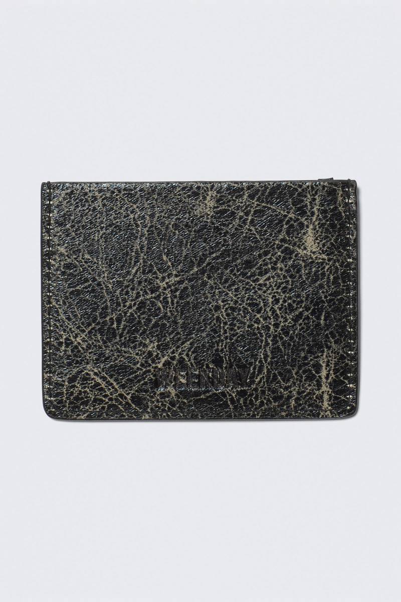 Faux Leather Card Holder von Weekday