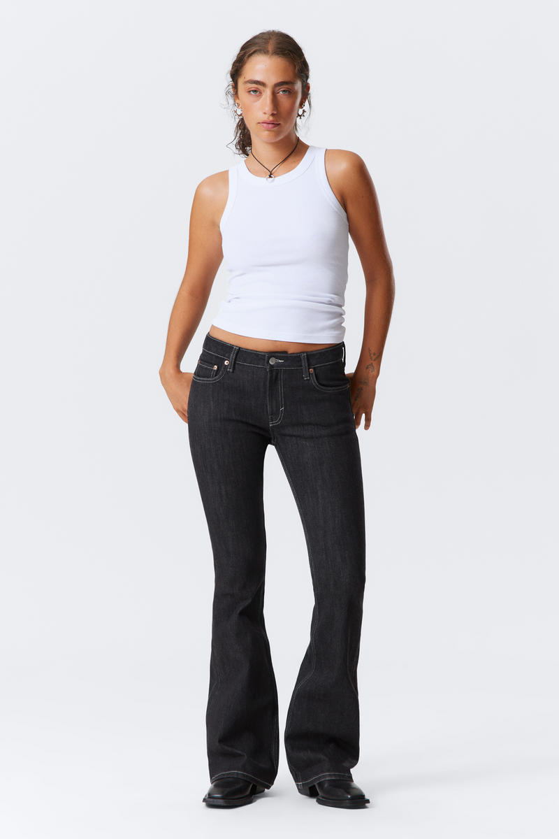 Flame Low Rise Slim Flared Leg Jeans Flame Low Rise Slim Flared Leg Jeans von Weekday