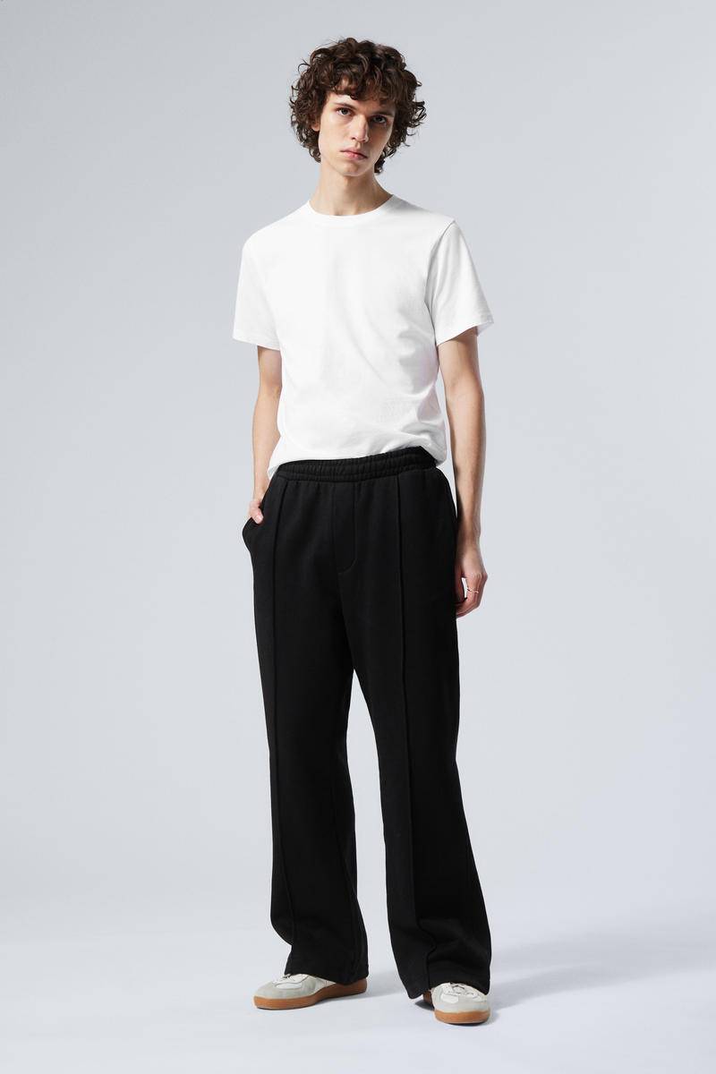 Flared Loose Fit Sweatpants von Weekday